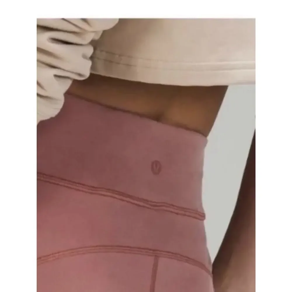 Lululemon size 8 white womans cropped trousers pants